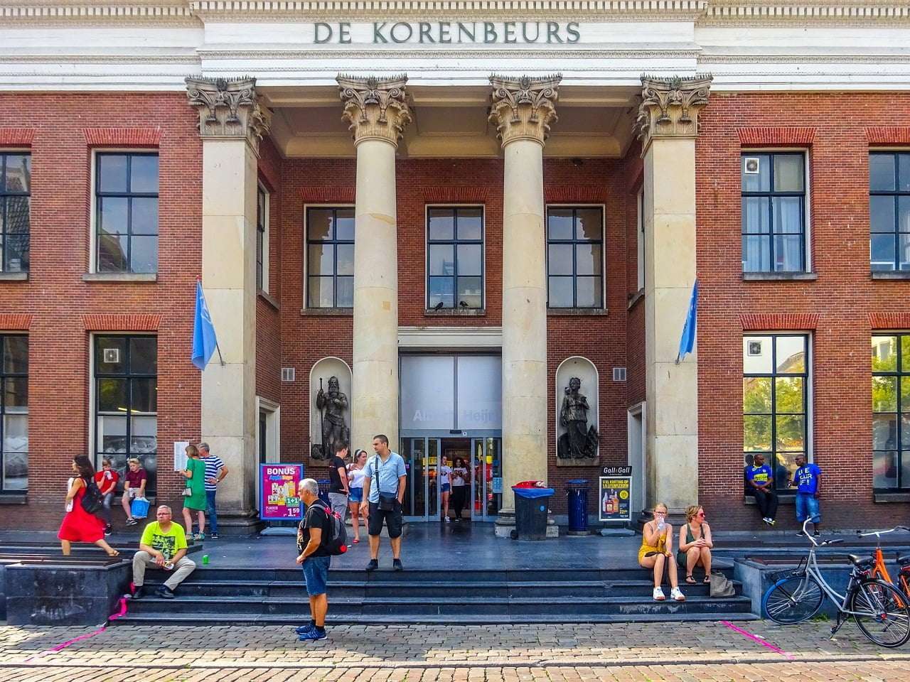 Entrance of Albert Heijn supermarket