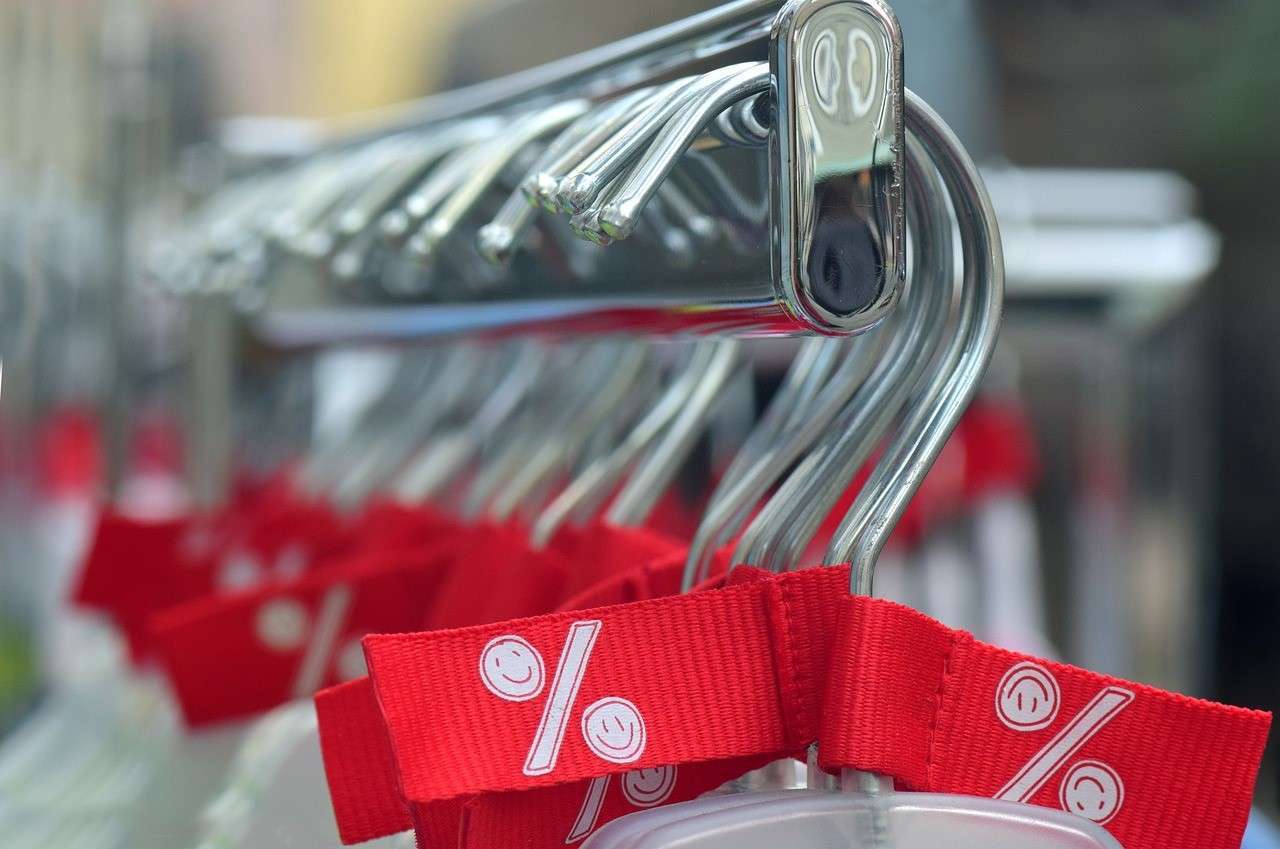 The Fashion Brands Sale Calendar: Must-Know Dates for Leading Brands in 2024