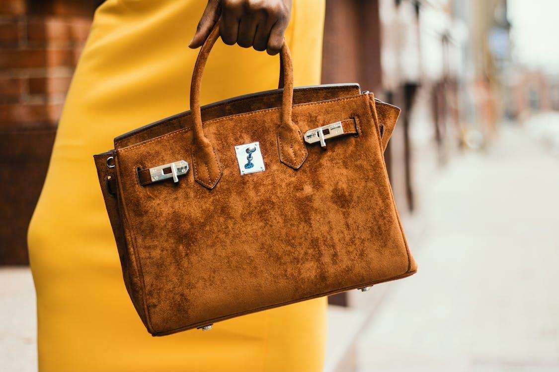 Quiet Fashion Luxury, The Whispering Brands