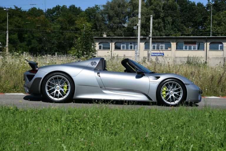 porsche cabrio jonas rhyner cbtuodff5qm unsplash