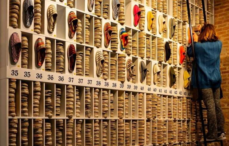 Shop with espadrilles shoes in all kinds of colors and shapes